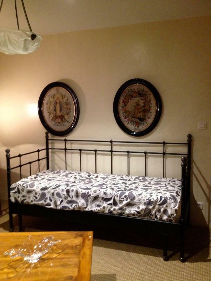 Chez L'Antiquaire Bed and Breakfast Hauterives Eksteriør billede